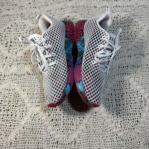 NOBULL White Mesh Sneakers with Floral Soles Size 7 1/2